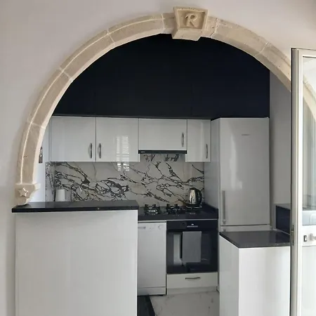 公寓 Ricco Di Stelle 萨维勒特里